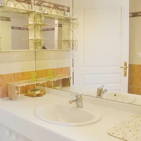 Apartment Immeuble La Rode Saint-Raphael (Var)